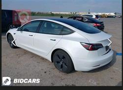 تسلا موديل 3